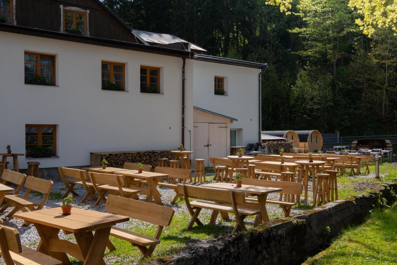 Hotel Hvezda Pec pod Sněžkou Kültér fotó