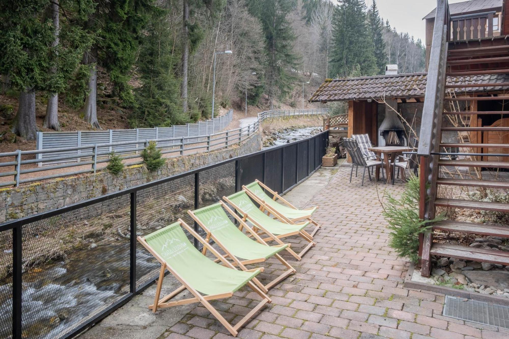 Hotel Hvezda Pec pod Sněžkou Kültér fotó
