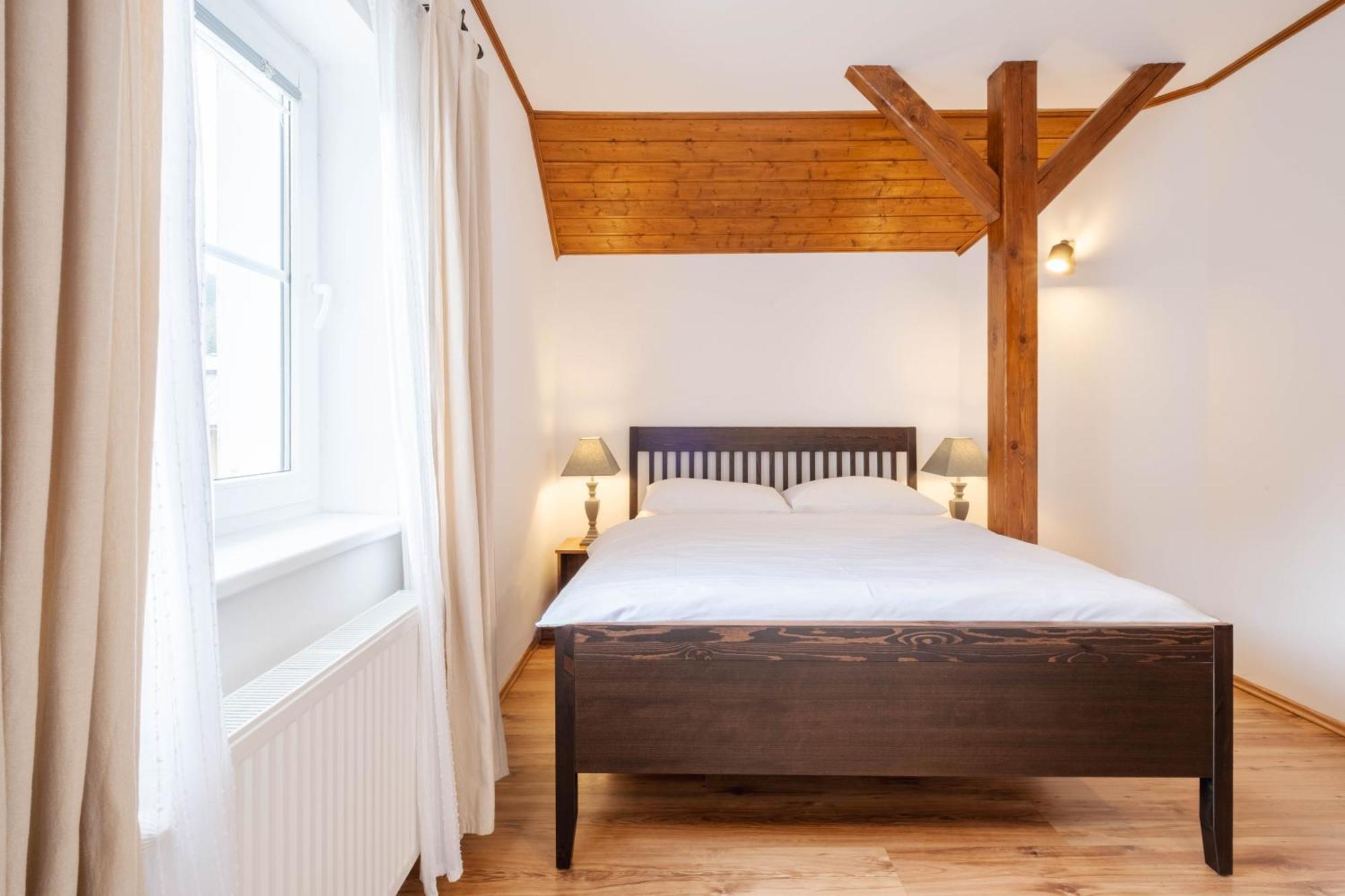 Hotel Hvezda Pec pod Sněžkou Kültér fotó